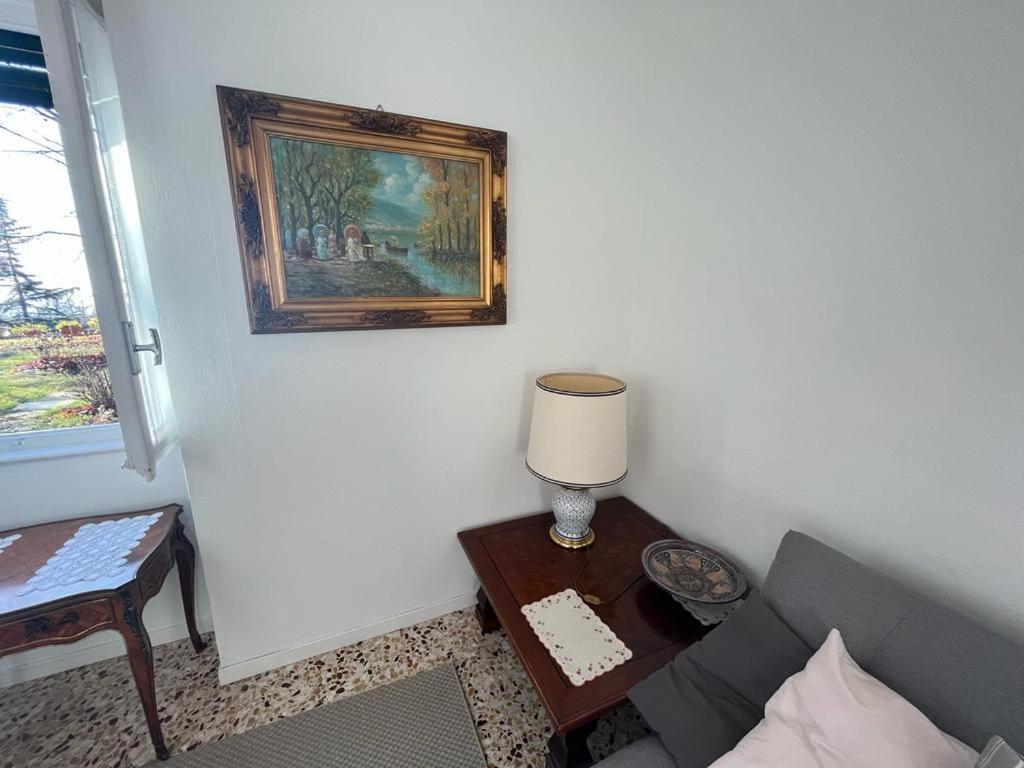 Willa Casa Vacanze Le Violette Brunate Zewnętrze zdjęcie