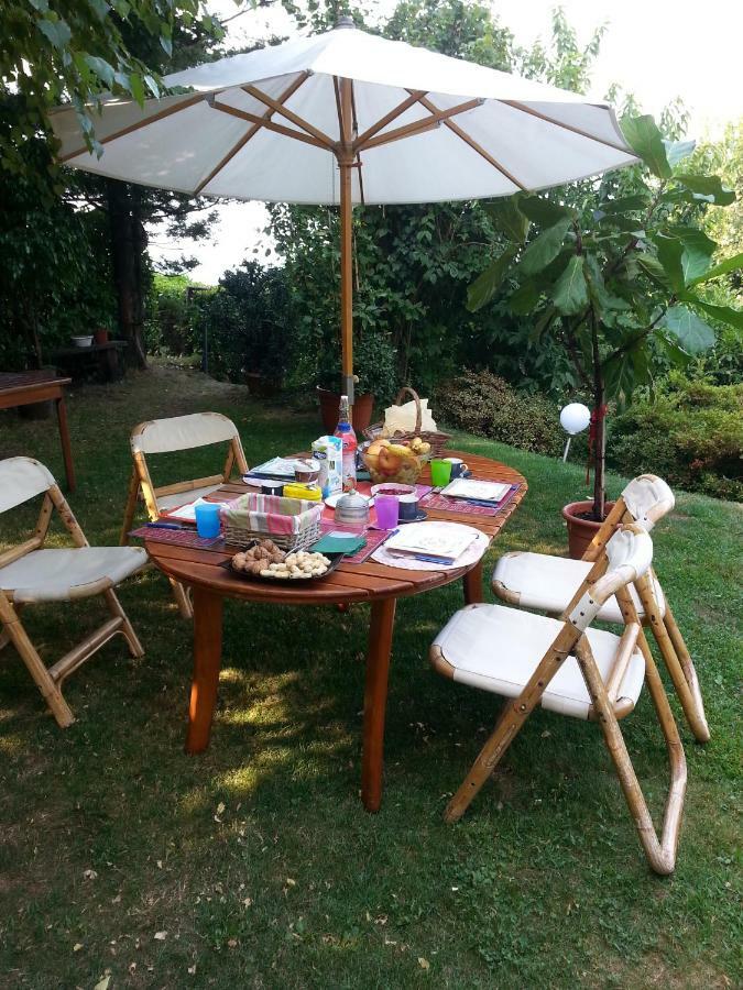 Willa Casa Vacanze Le Violette Brunate Zewnętrze zdjęcie